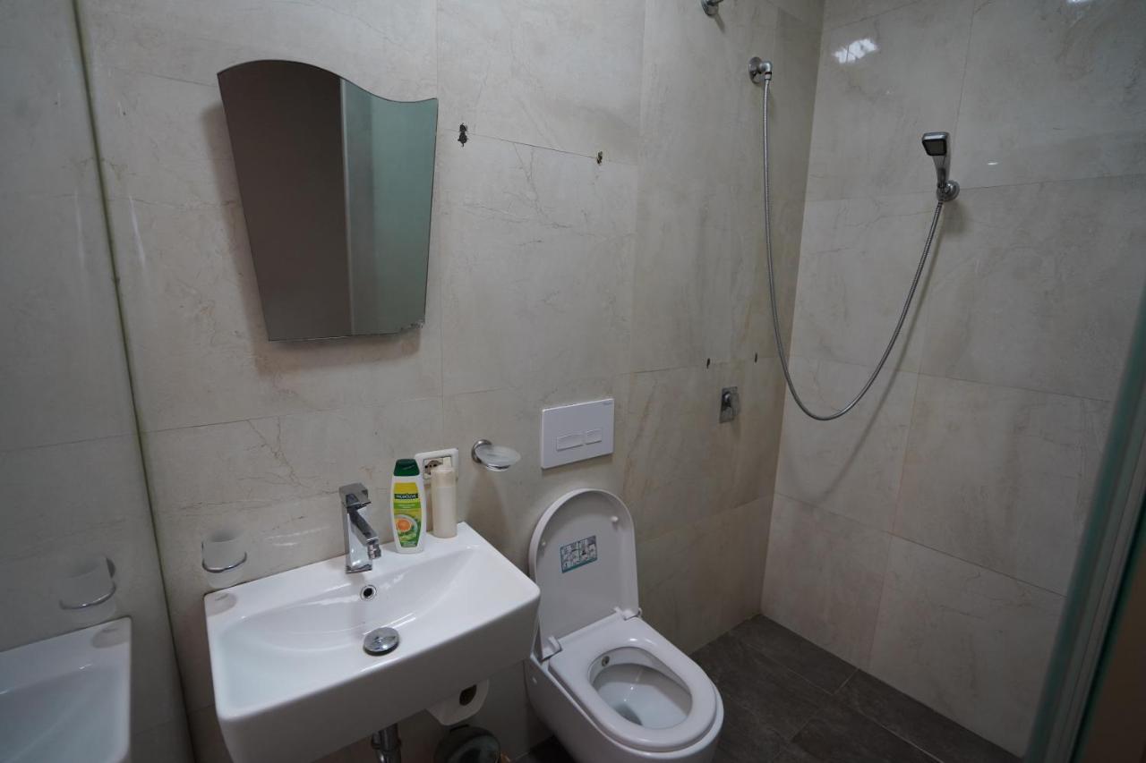 Driti Hotel Tirana Albania Luaran gambar