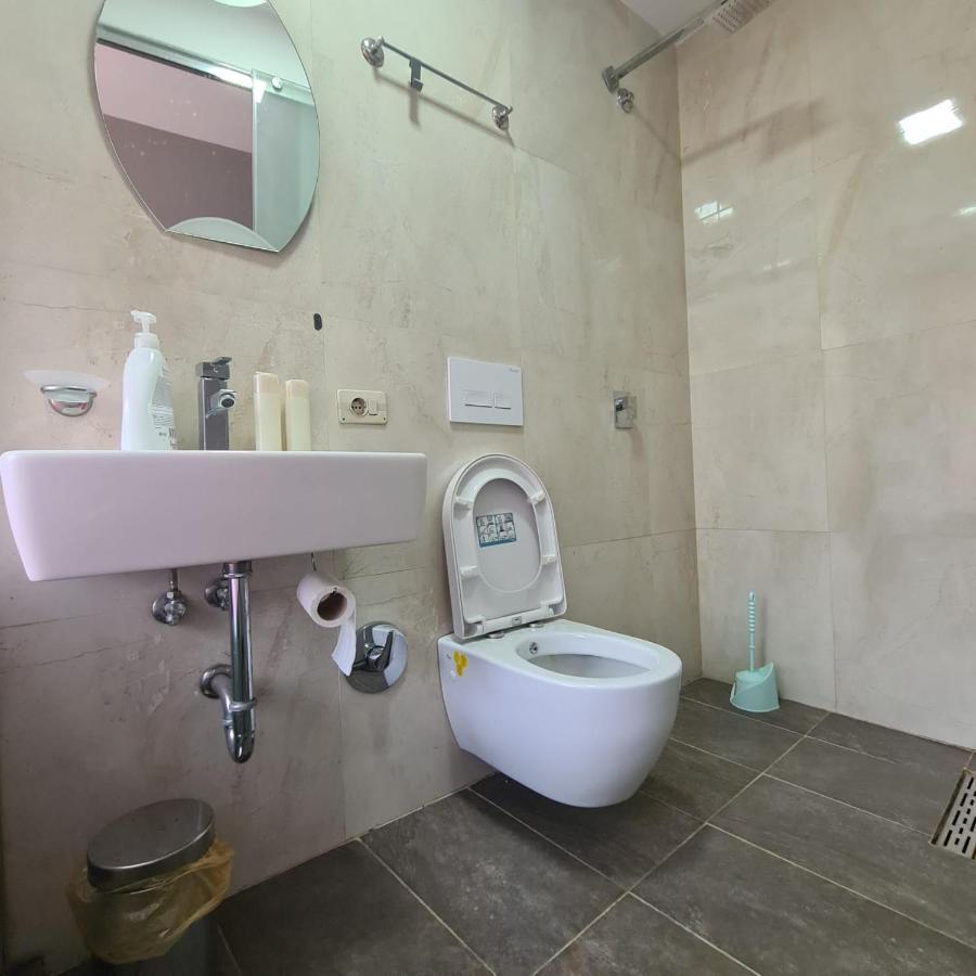 Driti Hotel Tirana Albania Luaran gambar