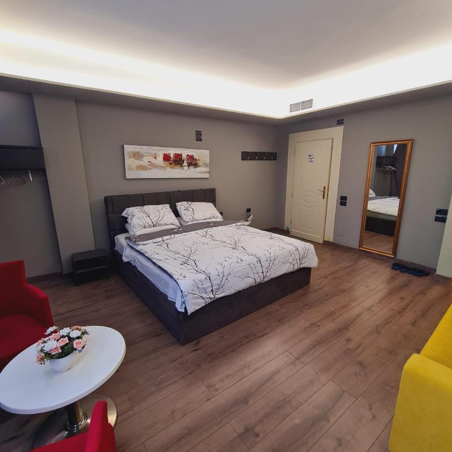 Driti Hotel Tirana Albania Luaran gambar
